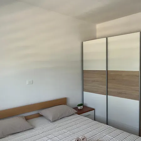 וילה Luxury Royal ליובוסקי