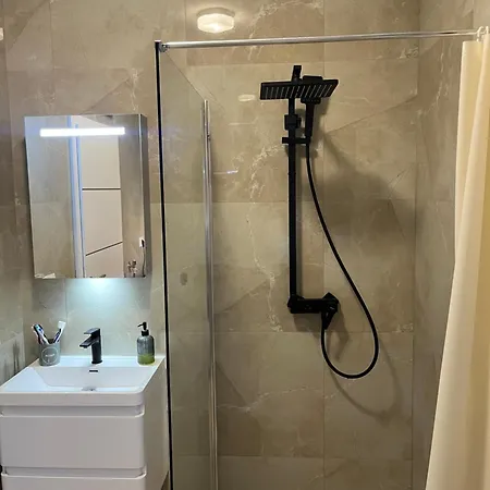 וילה Luxury Royal ליובוסקי