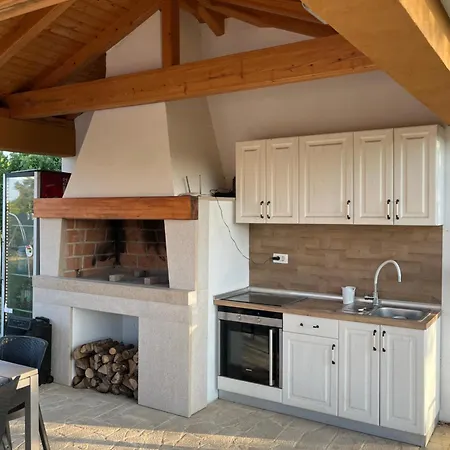 Luxury Royal וילה ליובוסקי