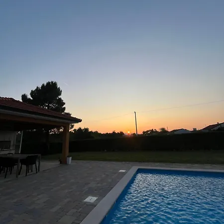 וילה Luxury Royal *